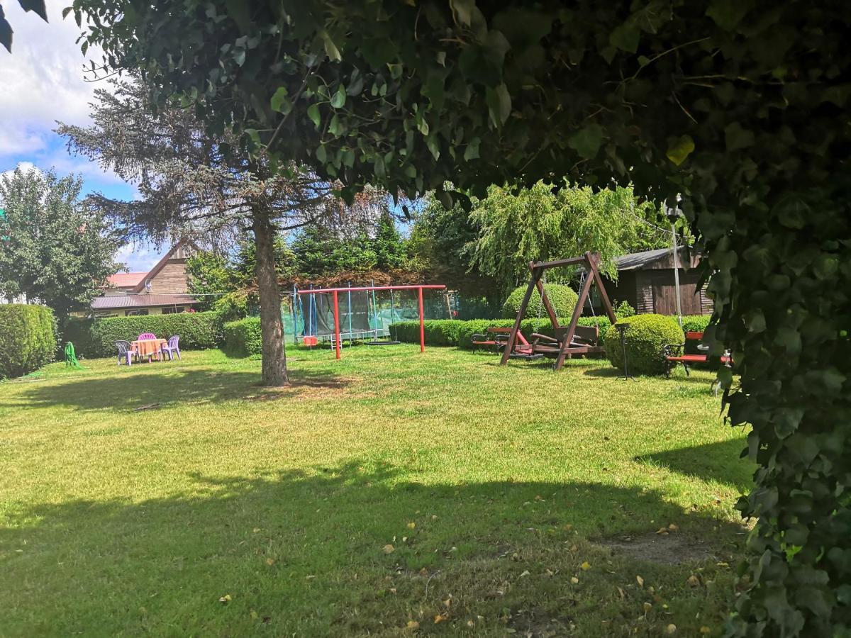 Pokoje Goscinne Nina Darlowo Exterior foto